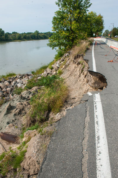 Road with collapsed bank near the Nicolet River