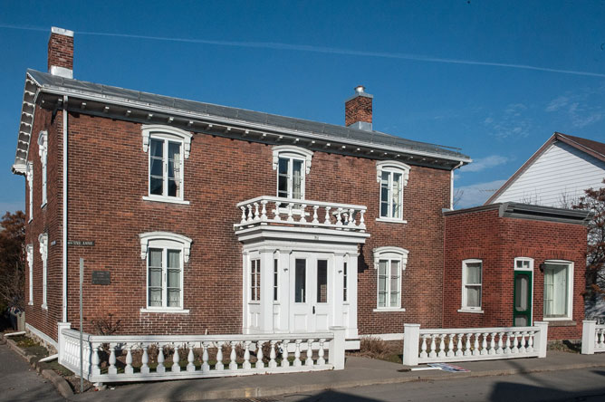 Red-brick home of the writer Nérée Beauchemin