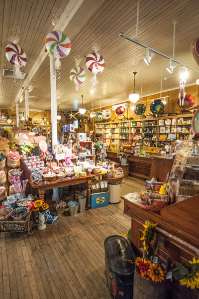 A variety of colourful products in the Magasin général Le Brun