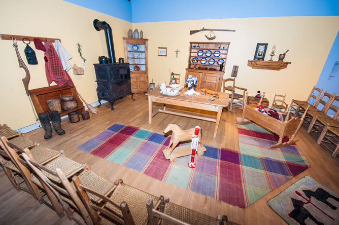 Reconstitution de l'intérieur d'une maison ancienne au Musée québécois de culture populaire