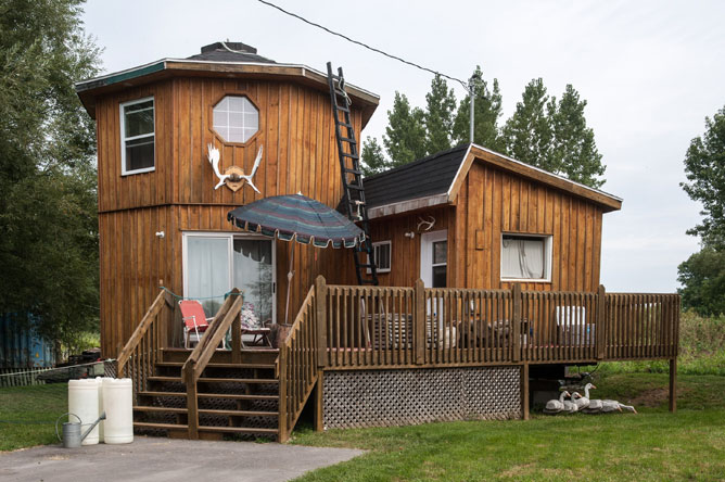 Chalet en bois dans la Commune de Baie-du-Febvre